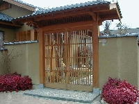 門、外観
