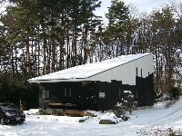 今年の雪に包まれた家